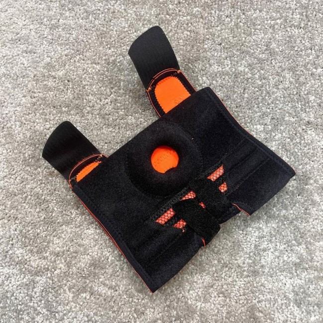 زانوبند آتل دار كد 033 تكي