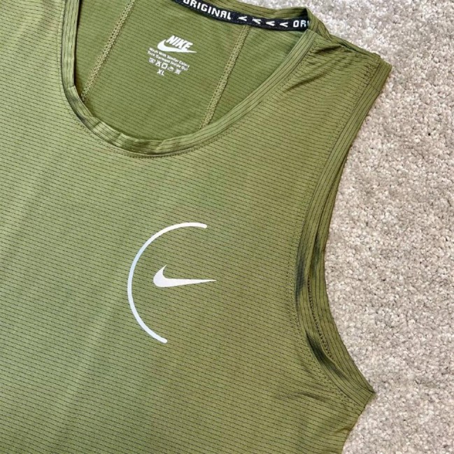 ست مردانه تاپ حلقه اي و شلوارك نايك كد 51110 تكي