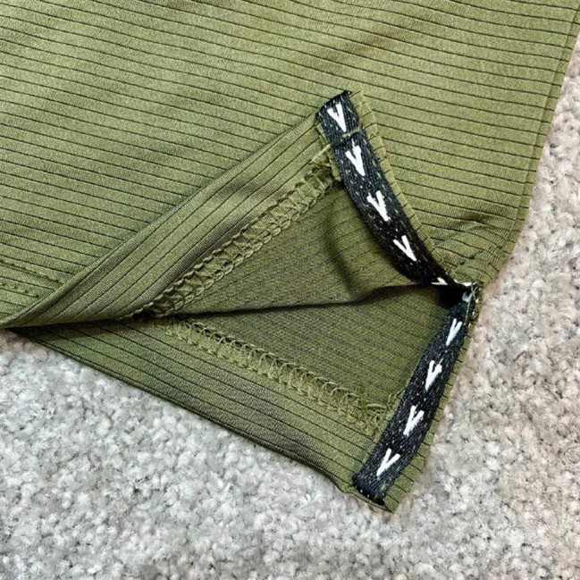 ست مردانه تاپ حلقه اي و شلوارك نايك كد 51110 عمده