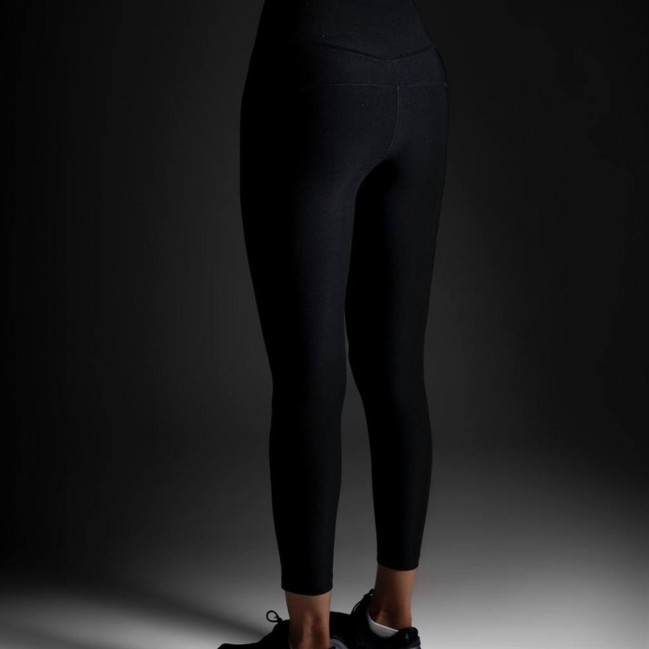 لگ زنانه فلامنت شلواري برش دار نايك كد 5467 تكي