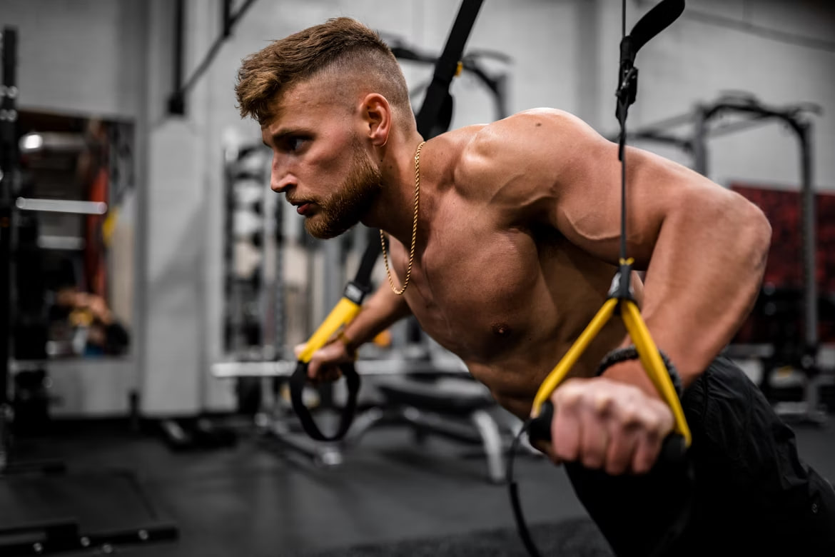 ورزش تی آر ایکس - TRX - پوشاک ورزشی پویان اسپرت