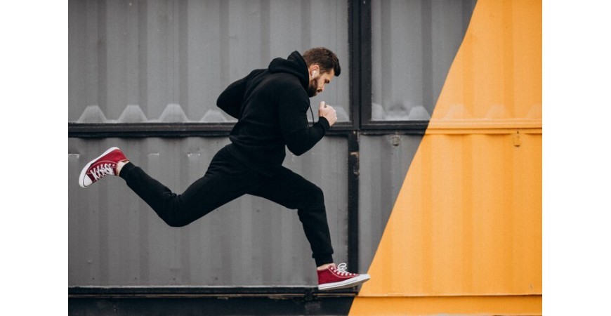 راهنمای انتخاب لباس ورزشی تنفسی مناسب دویدن