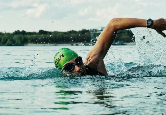 رابطه شنا و لاغری تاثیر شنا در تناسب اندام